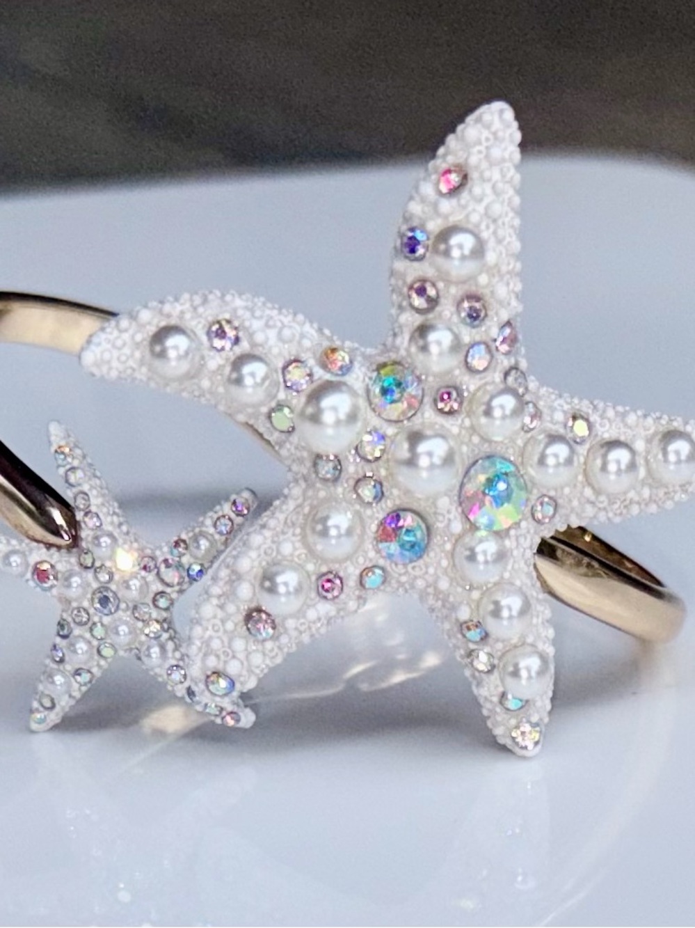 New Betsey Johnson Starfish HInged Bangle Bracelet